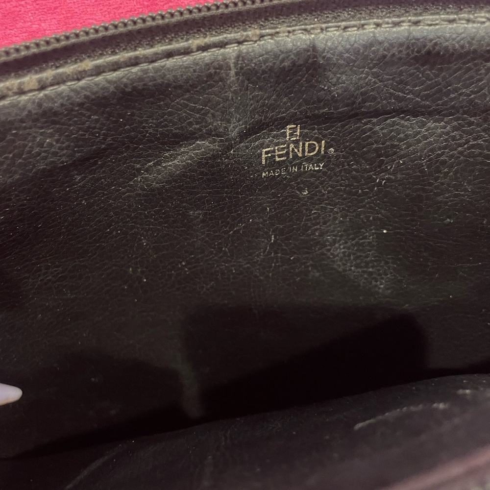 Fendi Logo Flat Baguette Pouch - Picture 4 of 4